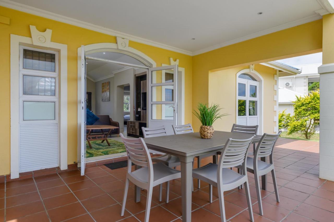Villa Caylee Caribbean Estates - Ultra-Luxurious - Rimas Interiors Designs - Private Beachfront Escape - Premium Serviced For 8 Guests Port Edward Eksteriør bilde