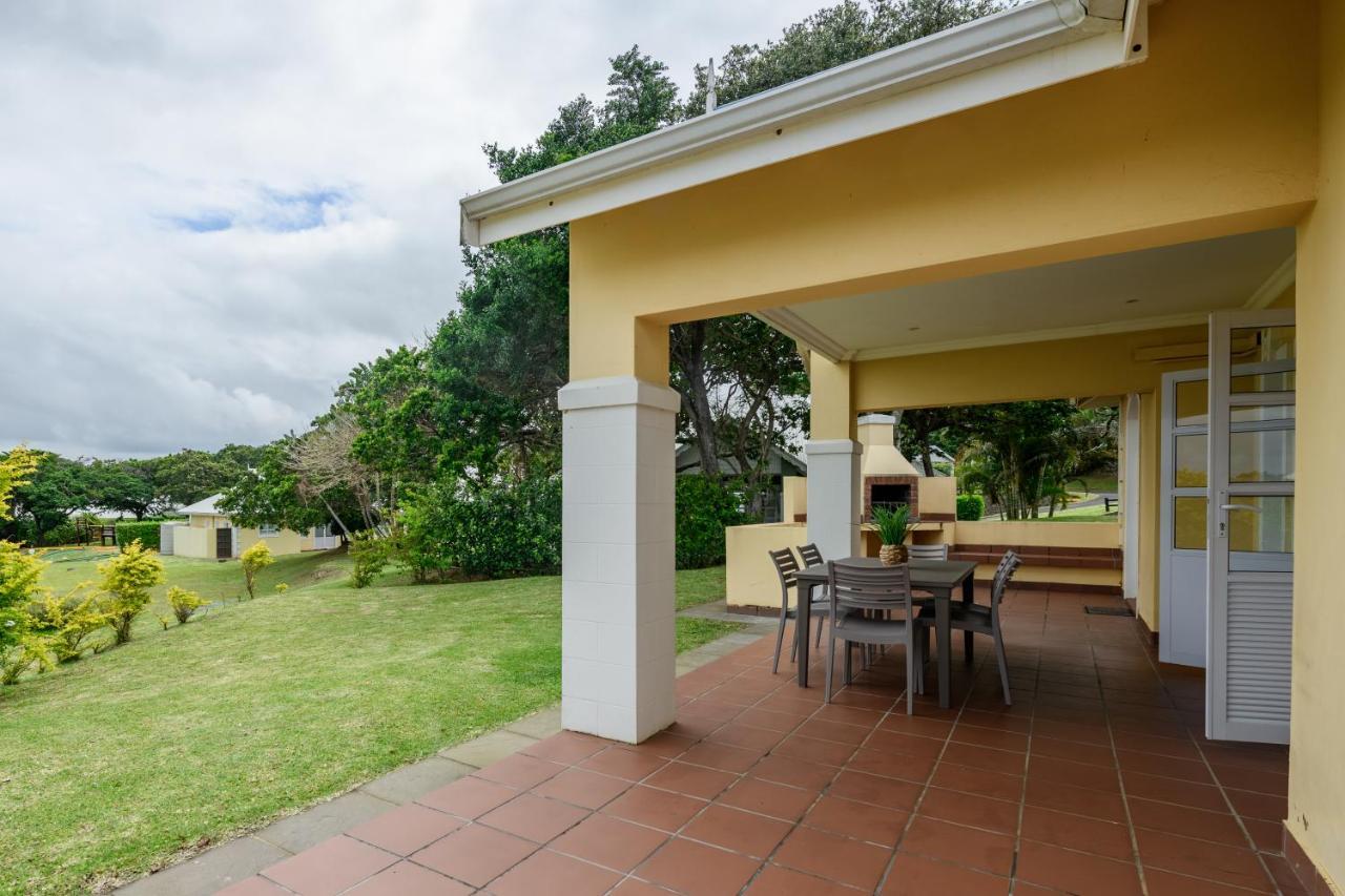 Villa Caylee Caribbean Estates - Ultra-Luxurious - Rimas Interiors Designs - Private Beachfront Escape - Premium Serviced For 8 Guests Port Edward Eksteriør bilde